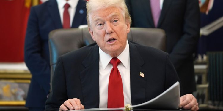 Video/ Trump kritikon ashpër gazetarin e Bloomberg: Je më i keqi