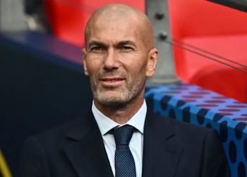 Zidane njofton një lajm të GËZUESHËM për fansat e tij gjatë ndeshjes së bamirësisë