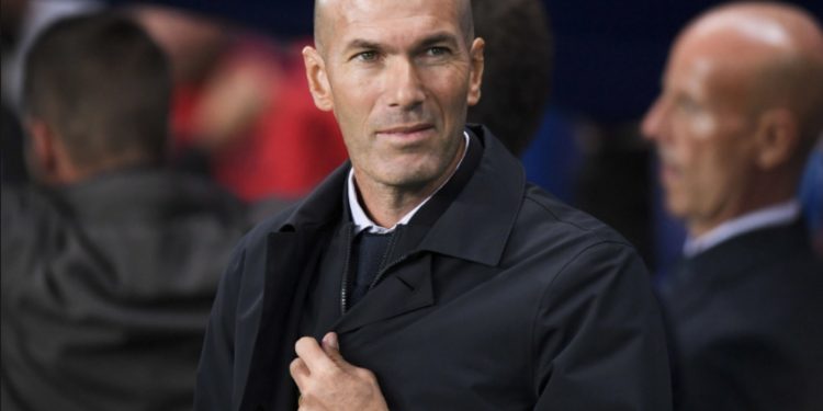 Zinedine Zidane emërohet trajner i ri i ekipit kombëtar të Francës, por konfirmimi zyrtar do të bëhet vitin e ardhshëm.