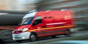 Zjarri shpërthen në një ndërtesë trekatëshe në Francë, 5 të vdekur përfshirë një fëmijë.