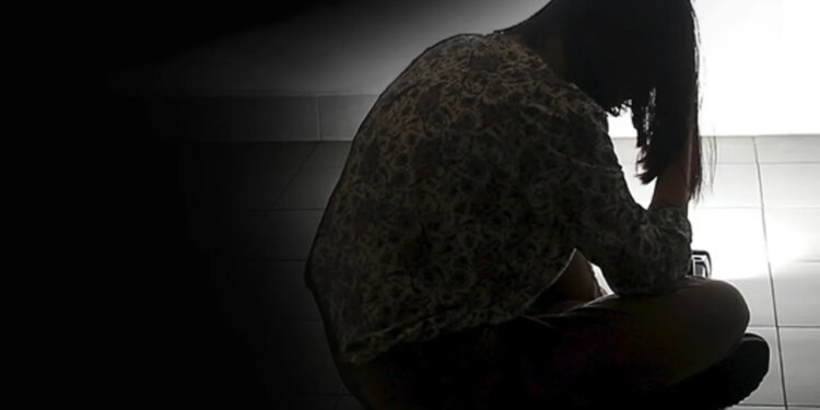 20-vjeçari në Tiranë arrestohet për kërcënime, kërkon 1 mijë euro duke përdorur foto personale në rrjetet sociale