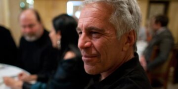 Administrata Trump përmbush premtimin, fillon publikimin e dokumenteve mbi Epstein/ Çfarë zhvillimesh priten në SHBA?