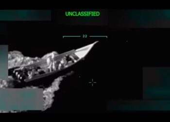 Admirali që organizoi sulmin e dytë ndaj anijes së drogave paraqitet përpara ligjvënësve amerikanë: Nuk kërkuan ndihmë për shkak se…