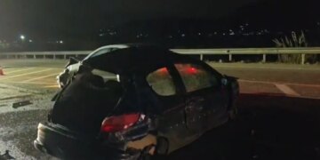 Aksident tragjik në rrugën Levan–Tepelenë, 19-vjeçari humb jetën.