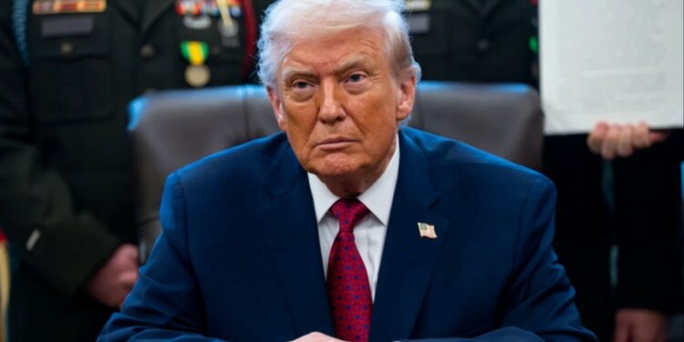 Analiza nga DW: Përshtypje të shumta, zgjidhje të pakta. Trump përballë presionit.