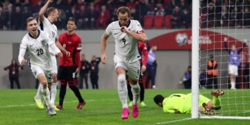 Anglia në Kampionatin Botëror 2026: Analiza e numrave dhe parashikimet e mediave britanike për shortin