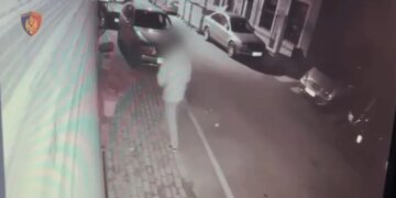 Arrestohet autori në Tiranë, së bashku me një tjetër person, për thyerjen e xhamave të makinave dhe ndërtesave, me qëllim kryerjen e vjedhjeve.