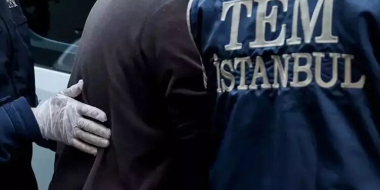 Autoritetet turke arrestojnë 117 të dyshuar të Shtetit Islamik pas bastisjeve në Stamboll, ndërsa planifikonin sulme për Krishtlindje dhe Vit të Ri.