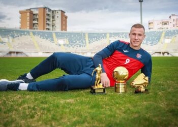 Balaj shpall gëzim familjar dhe shumë shpejt pritet të bëhet një baba...