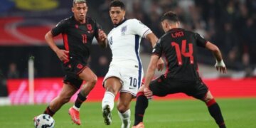 Bellingham përfundon një vit të vështirë te Reali, ndërsa zëvendësimi ndaj Shqipërisë thekson krizën te kombëtarja e Anglisë.