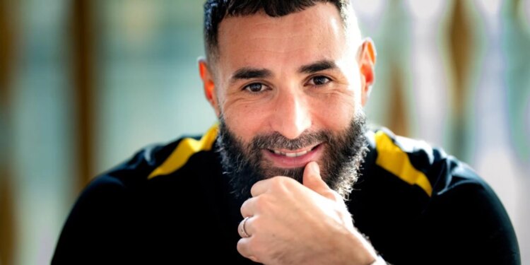 Benzema shqyrton situatën te Reali: Lojtarët janë problemi, jo trajneri, ka konkurrencë mes tyre për golat.