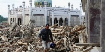 Bilanc tragjik në Indonezi: 900 të vdekur dhe qindra të zhdukur pas fatkeqësisë