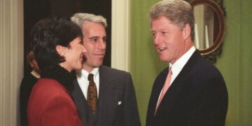 Bill Clinton flet pas publikimit të fotografive nga dosja 'Epstein': Administrata Trump e përpiqet të mbajë të fshehta provat.