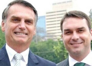 Bolsonaro përkrah djalin e tij të madh në garën për presidencën në zgjedhjet e vitit 2026.