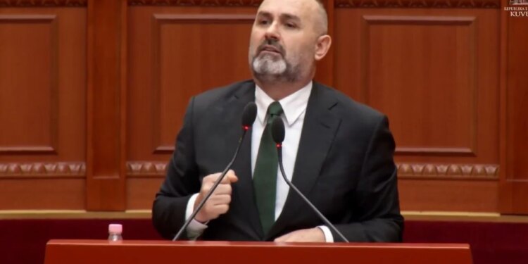 “Çfarë jeni: opozitë e Shqipërisë apo e grupeve të interesit?” Manja ironizon Partinë Demokratike: Nuk e di kush është lepuri i Surrelit, as ujku i Cërrikut.