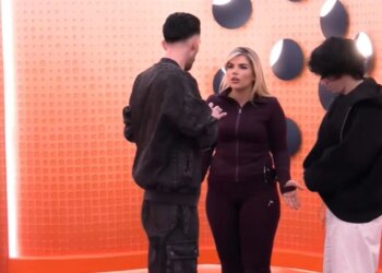 "Çfarë po ndodh me pastrimin e shtëpisë" / Sabina në një debat të tensionuar me Kristin mbi detyrat e shtëpisë: Mos e merrni…