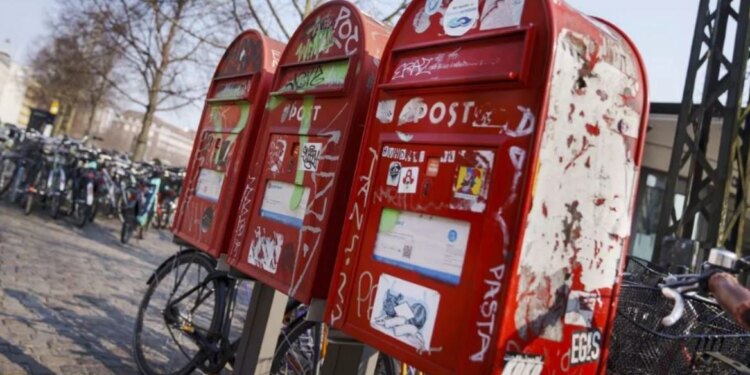 Danimarka shpall fundin e shërbimit postar pas 400 vitesh, duke u bërë vendi i parë në botë që e bën këtë.