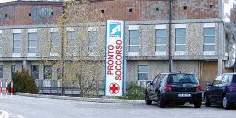 Darka e Krishtlindjes shndërrohet në tragjedi, nënë dhe vajzë 15-vjeçare humbin jetën si pasojë e helmit nga…