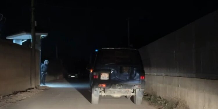 Detaje mbi incidentin për të shtënat në Mamurras: I plagosuri sapo ka mbërritur nga Anglia dhe u përfshi në një konflikt me autorin për shkak të xhirimit të gomave.