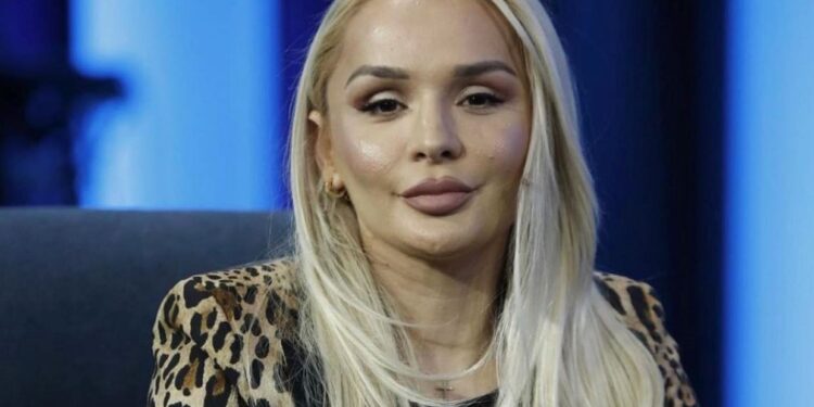 “Detektivja Shkenda Lili zbulon: Burrat preferojnë vajzat e njohura si partnere”