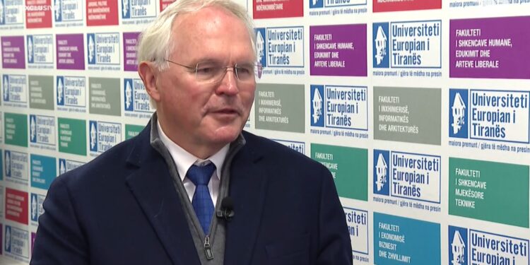 Ekskluzive: Arrestimi i Nanos me miratim të SHBA-ve? Rrëfimi i ish-ambasadorit amerikan në Tiranë: Kjo është e vërteta.