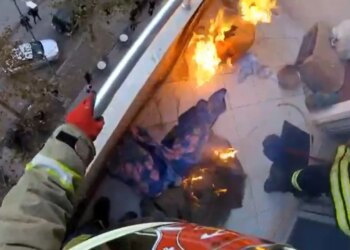 Eksplozivitet nga bombola e gazit në një apartament në Vlorë, ekipet zjarrfikëse në teren