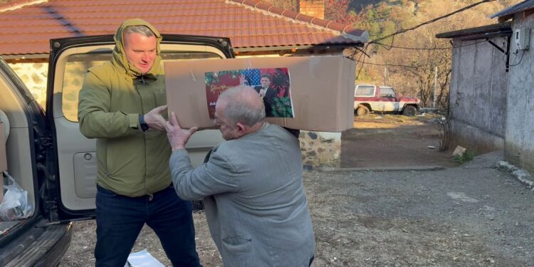 “Emigranti i zonës kontribuon për të dhjetin vit radhazi në ndihmën e familjeve në nevojë në veri të Pukës, duke u siguruar që askush të mos mbetet pa festë.”