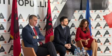 Endrit Shabani fillon zyrtarisht detyrën si Avokati i Popullit, një ditë pas betimit para Kuvendit.