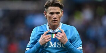 “Fajësimi i Manchester United është i thjeshtë” / McTominay ndan përvojën e tij te Napoli: Conte më inkurajon vazhdimisht.
