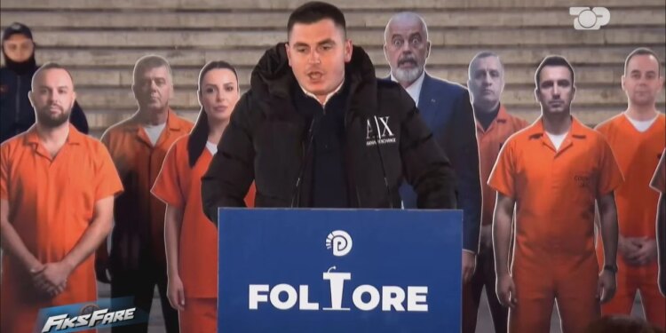 Fiks Fare/ “Të PD-së po kërkojnë ryshfet”, studenti që denoncoi shumat prej 5-10 mijë euro për një vend pune nuk identifikon zyrtarë.