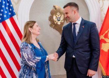 Fillojnë bisedimet për një marrëveshje bilaterale mes Shteteve të Bashkuara dhe Malit të Zi, me theks në zhvillimin ekonomik.