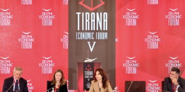 Forumi i Delfit: Spiropali thekson rëndësinë e Ballkanit Perëndimor si një korridor të integruar për ekonominë, energjinë dhe sigurinë.