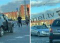 Foto/ Aksident në kryqëzimin e ish-sheshit Shqiponja në Tiranë, përplasje mes dy automjeteve
