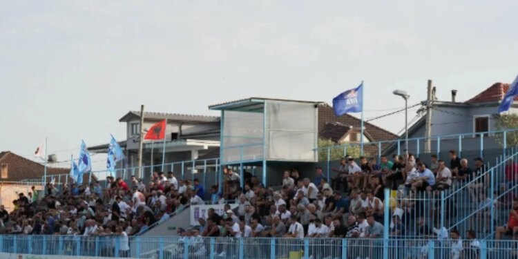 Foto ekskluzive: Incident i turpshëm në futbollin shqiptar, lojtarët dhe trajneri i Skënderbeut përballen me dhunë në Fushë-Krujë. Gjoka: Na sulmuan në…