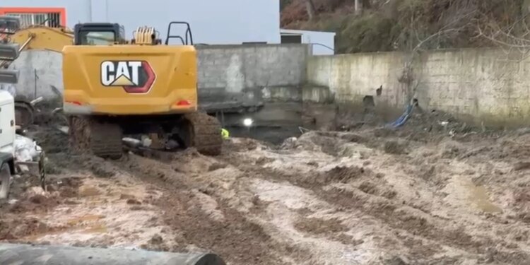 Furnizimi me ujë në Vlorë rifillon pas një defekti të rëndësishëm, reagon UKV: Situata po kthehet në normalitet.