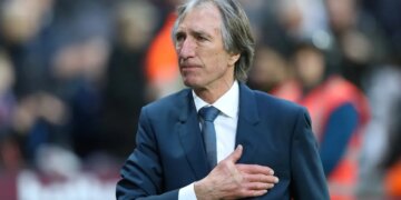 Futbolli anglez në pikëllim, humbet legjendën e West Ham-it në moshën 79 vjeçare.