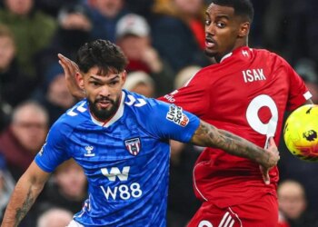 Gabim i Chelsea-t, Liverpool në ngërç përsëri, Slot nën shumë presion.