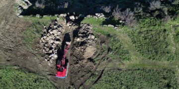 Gërmimet në Parkun Arkeologjik të Finiqit për gjetjen e floririt? Denoncimi i turistëve hedh poshtë kushte në lidhje me realitetin.