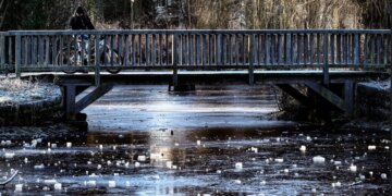 Gjermani/ Krishtlindjet më të ftohta në 15 vjet, dhomat e urgjencës mbushen nga pacientët për shkak të rrëshqitjeve në akull.
