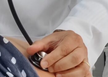 Gripi më i transmetueshëm po afrohet: Varianti K, mutacioni që po ngjall shqetësime globale