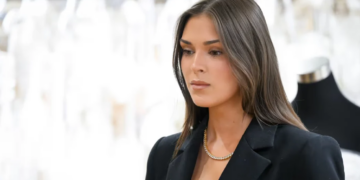 Heqja e kurorës së Miss Finlanda për bukuroshen me origjinë nga Kosova pas një gjesti racist ndaj asiaticëve.