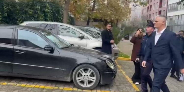 Akuzat për tenderin e tunelit të Llogarasë, paraqitet në SPAK kreu i ARRSH