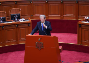 “Rama ka thënë se PS është një bordello”/ Berisha: Po nëse doni të shihni bordellon e vërtetë, shkoni në SPAK dhe shihni dokumentet