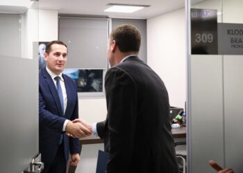 Nesër zgjidhet kreu i ri i SPAK/ SHBA mbështet hapur Klodian Brahon, BE mbështet Adnan Xholin për interesa të Edi Ramës