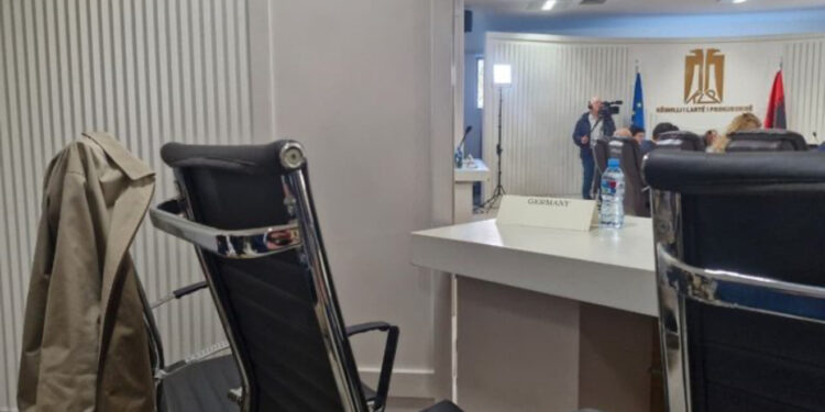 Mbledhja në KLP për zgjedhjen e kreu të ri të SPAK, përfaqësuesit gjermanë ‘braktisin’ sallën