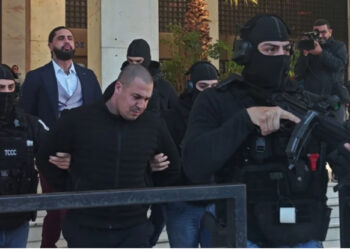 VIDEO/ Vrau pronarin e kampingut dhe shqiptarin, nipi del para gjyqit. Si e ‘tradhtoi’ telefoni i të dashurës