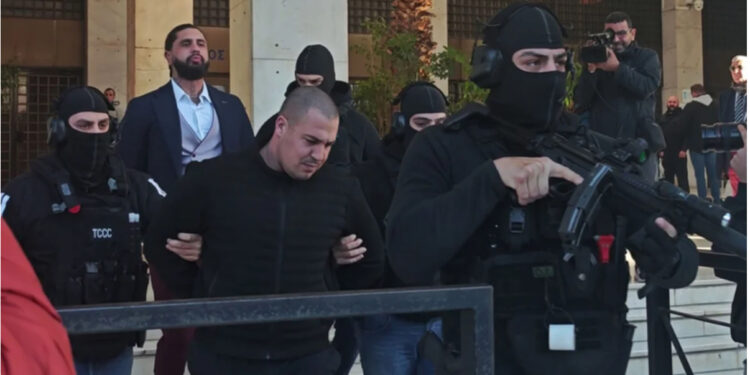 VIDEO/ Vrau pronarin e kampingut dhe shqiptarin, nipi del para gjyqit. Si e ‘tradhtoi’ telefoni i të dashurës