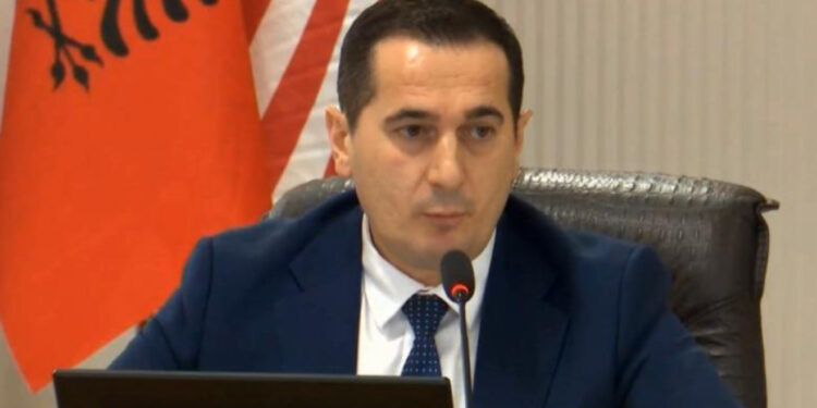 Si e përkufizon termin “Republikë e Prokurorëve”? Klodian Braho: Nuk më shkon dhe nuk e njoh këtë term! Nuk ka një të tillë në Shqipëri