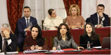 E nxirë tërësisht, Belinda Balluku ka marrë çehre burgu