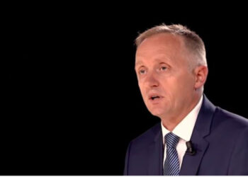 Lutfi Dervishi për protestën e opozitës: U nisën të largonin Ramën, por si fillim hoqën Salianjin nga grupi i Whatsapp!